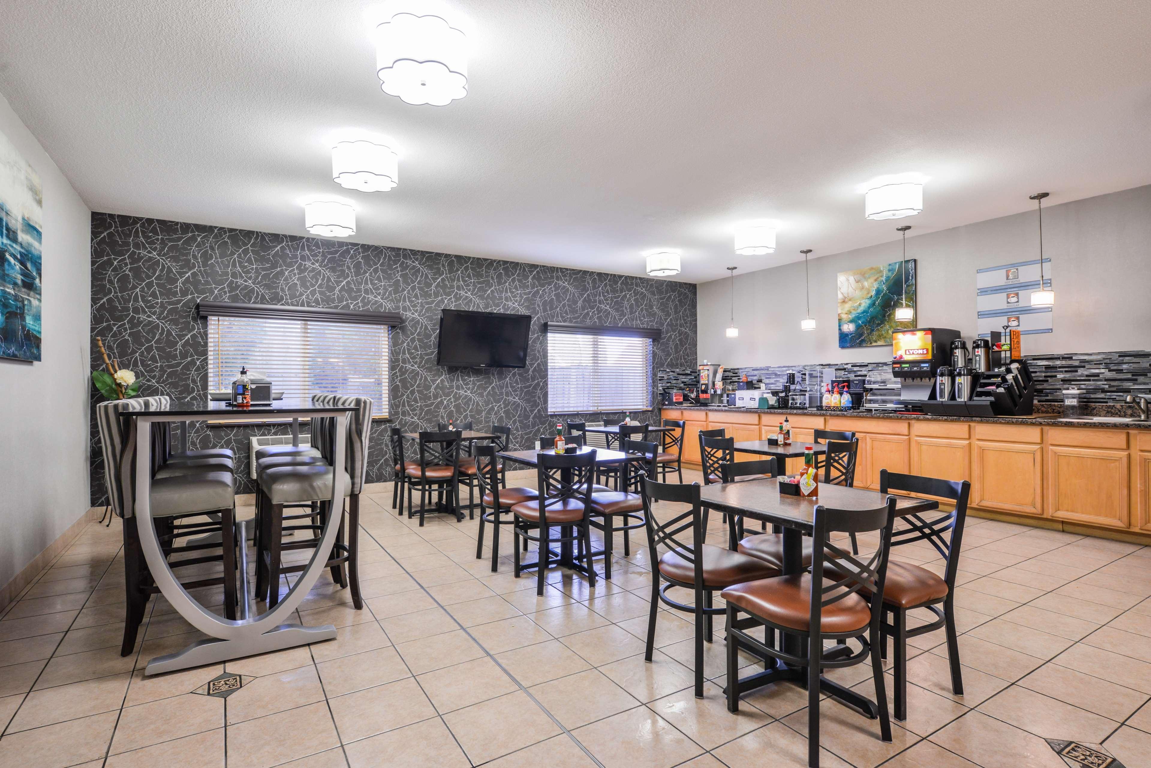 Best Western Newberg Inn Extérieur photo