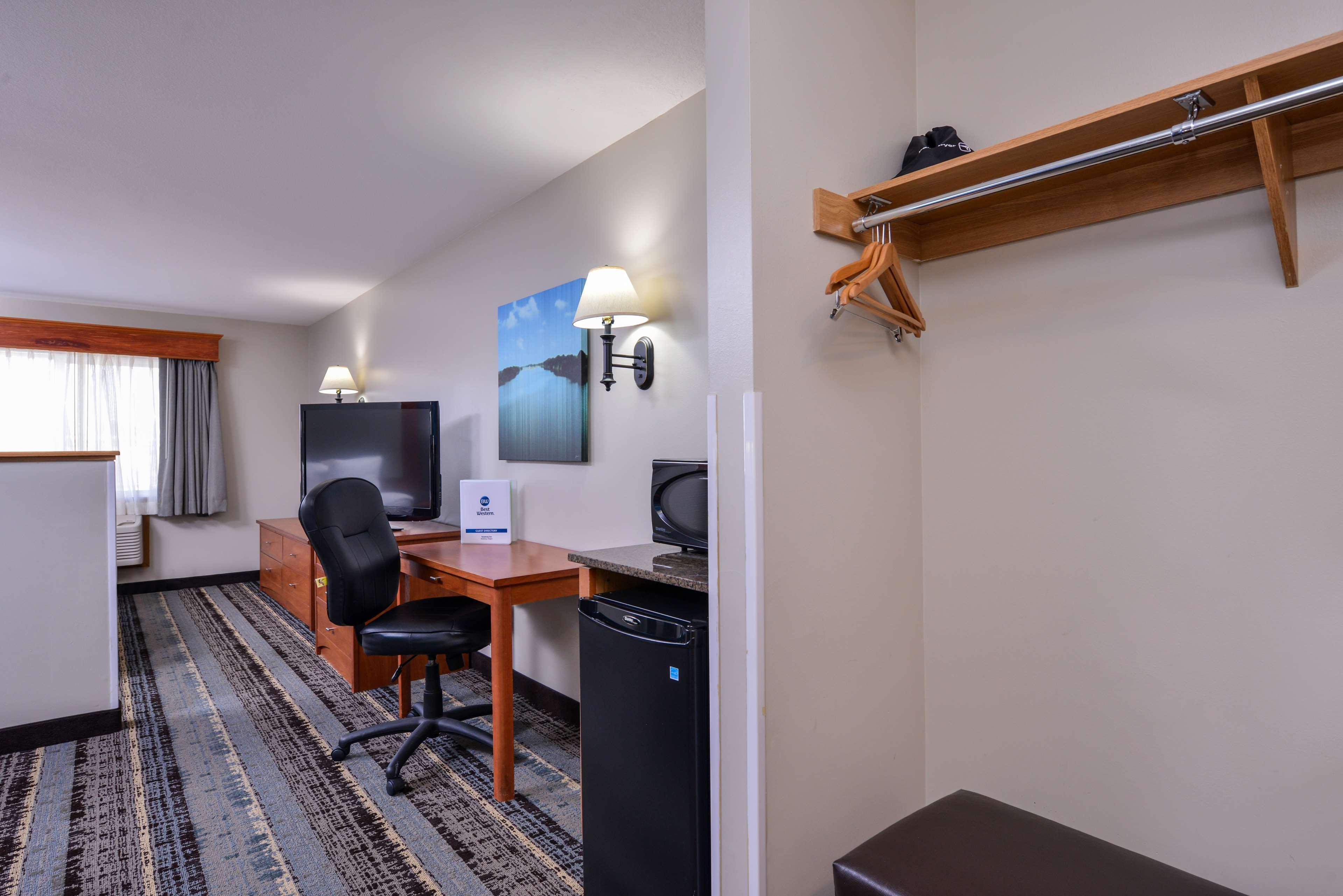 Best Western Newberg Inn Extérieur photo