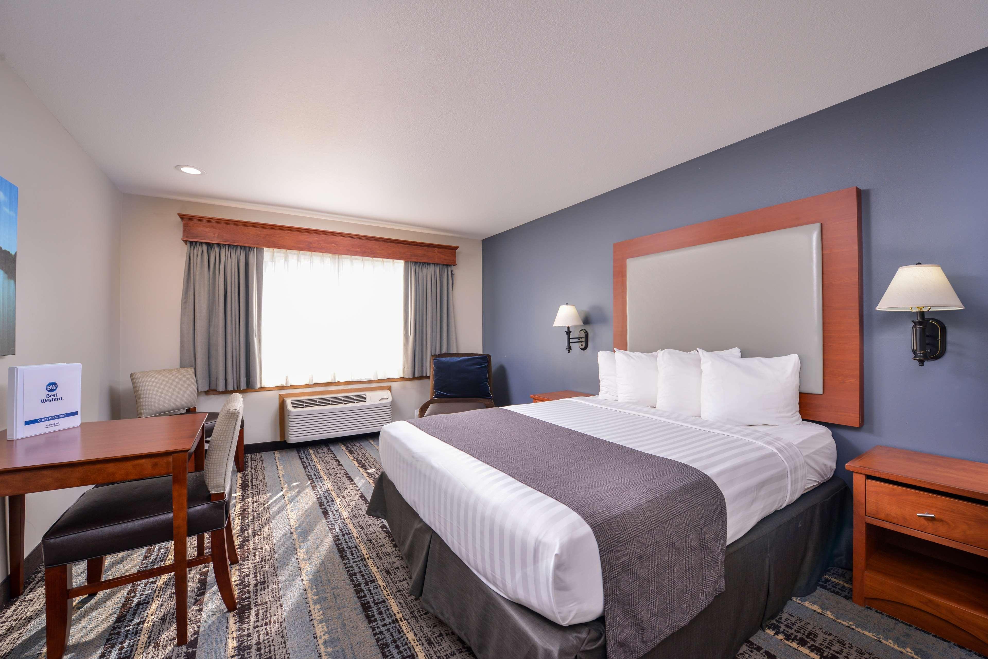 Best Western Newberg Inn Extérieur photo