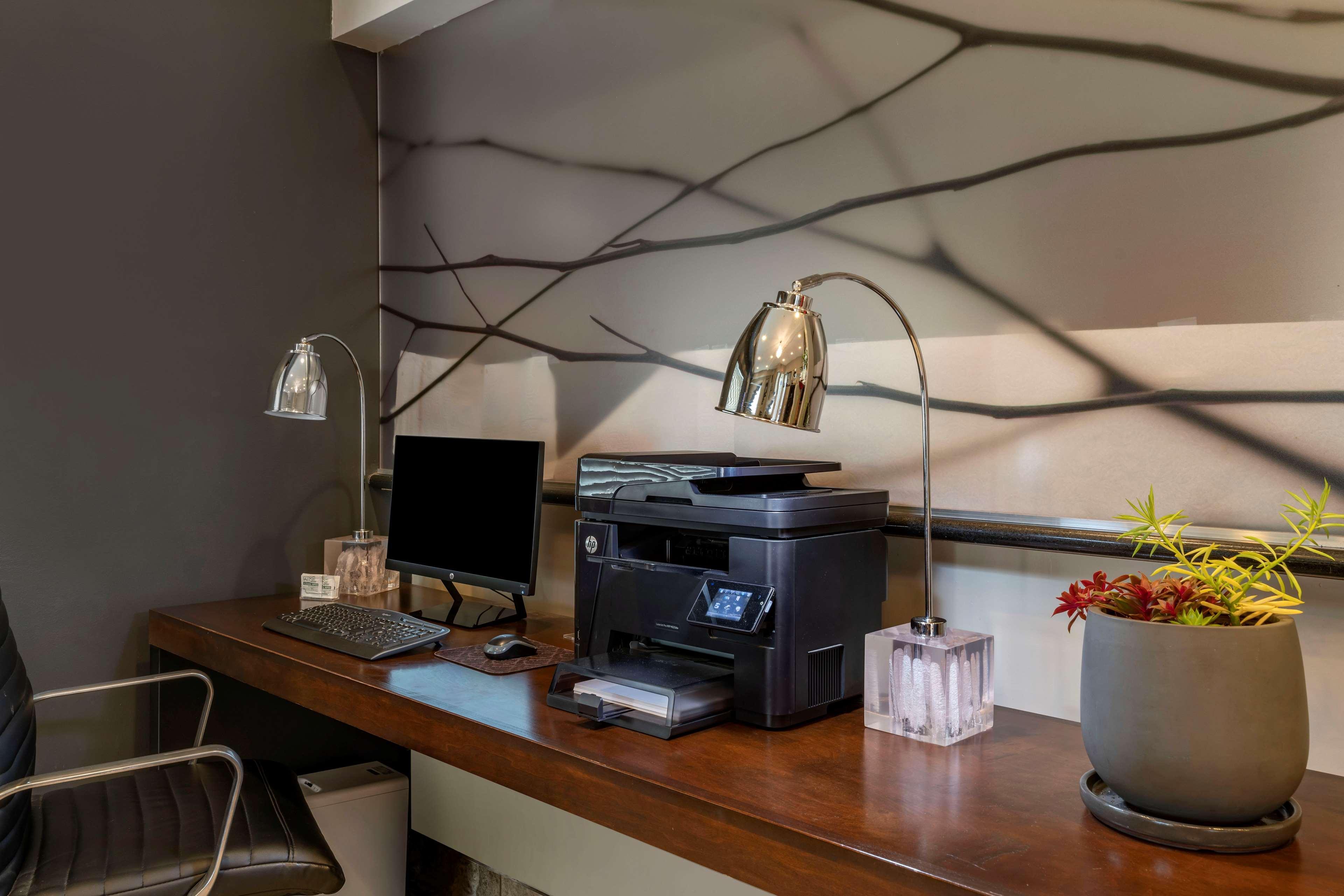 Best Western Newberg Inn Extérieur photo