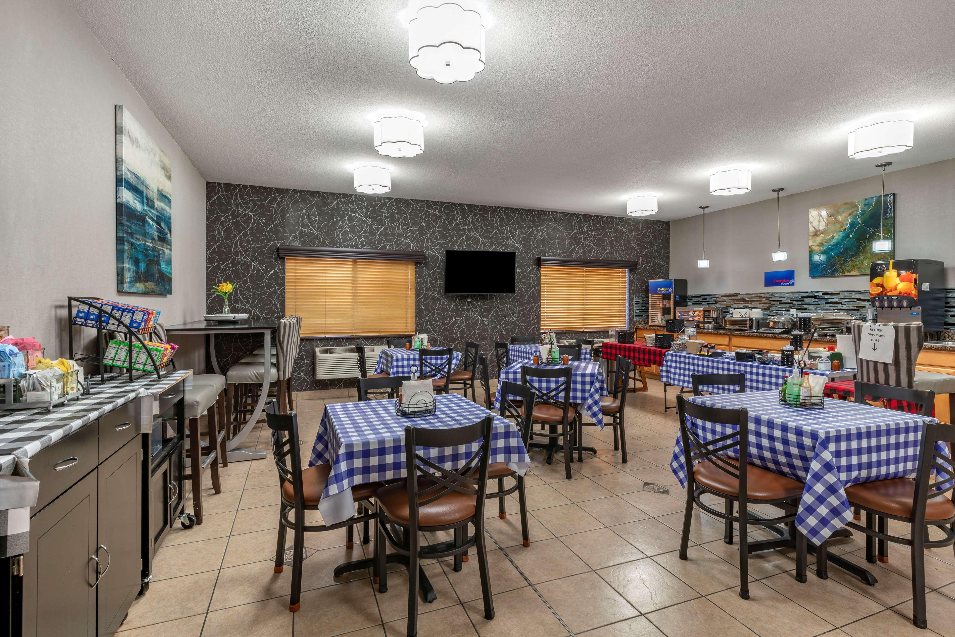 Best Western Newberg Inn Extérieur photo