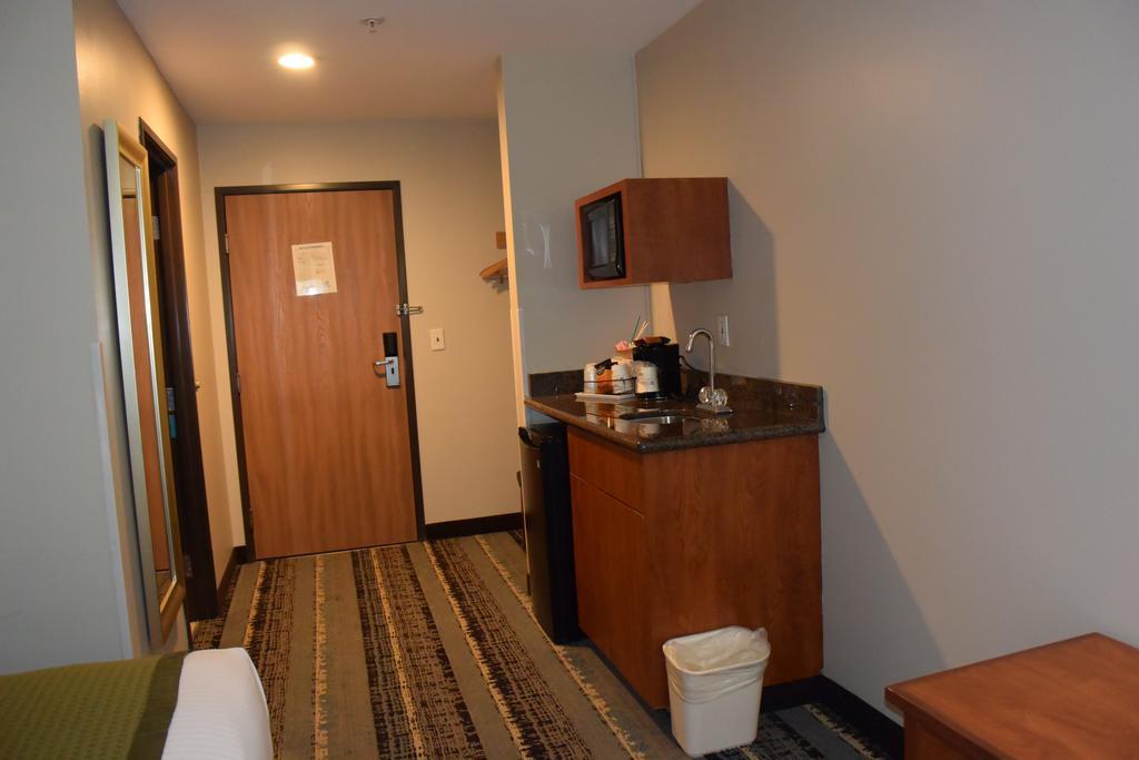 Best Western Newberg Inn Extérieur photo